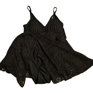 Alisha Levine Black Lacy Skirted Swimsuit Size 10 NWT